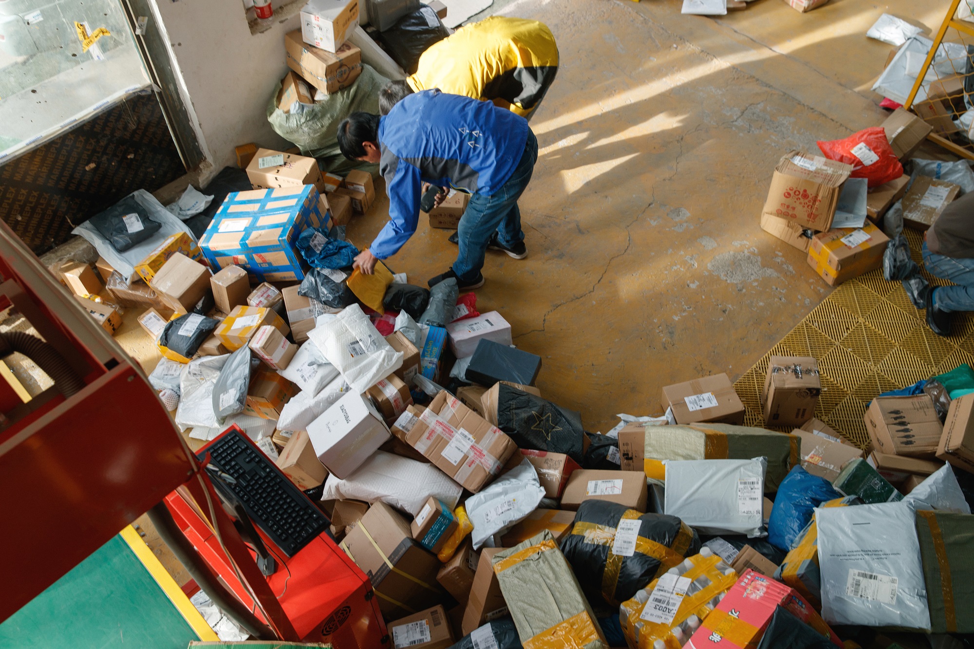 易境通散貨拼柜系統(tǒng)：數(shù)字化賦能貨代企業(yè)破解倉庫管理困局